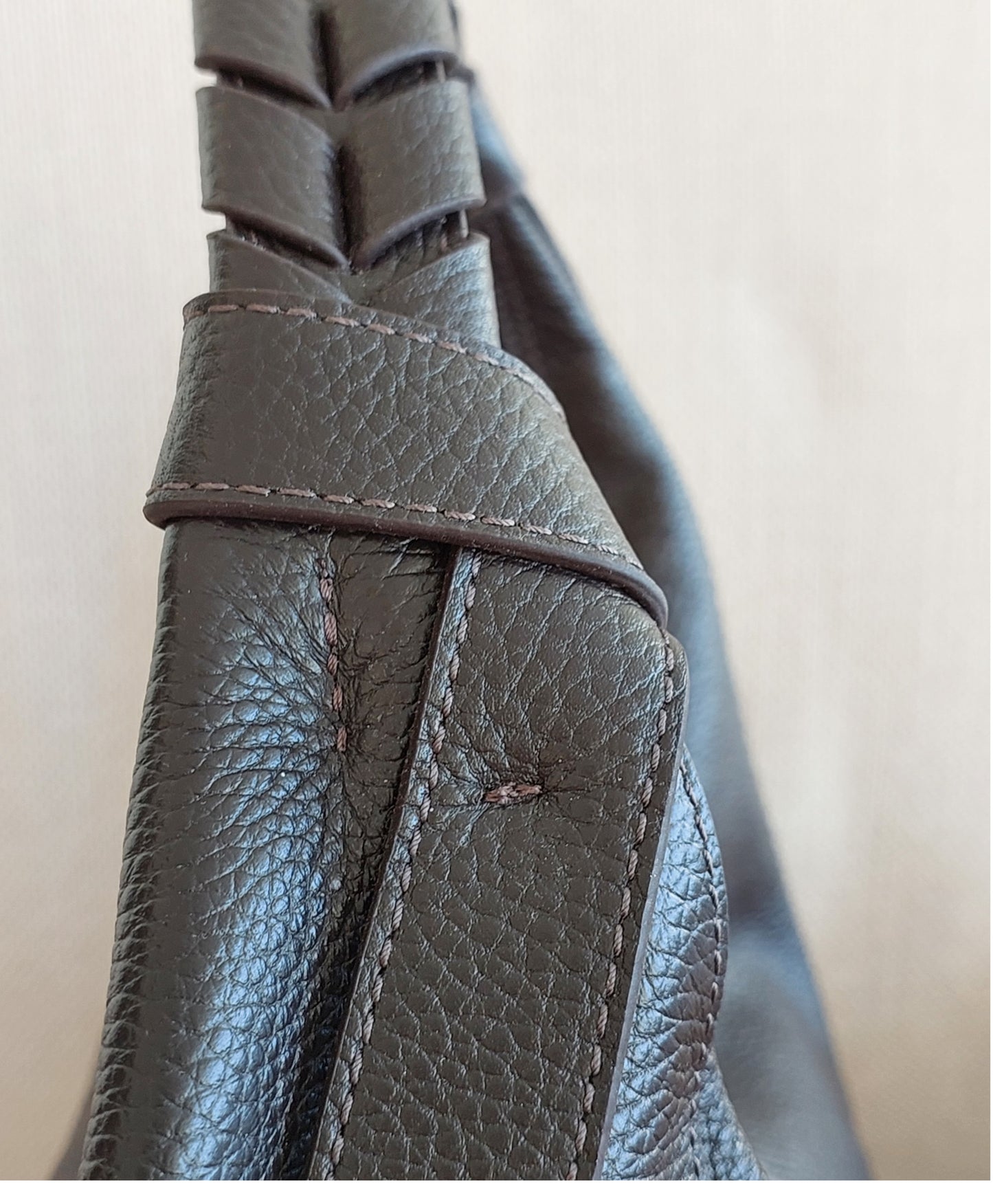 Great Gift Woman Handbag Hobo Style Dark Brown Color Genuine Real Leather Gold Accessories