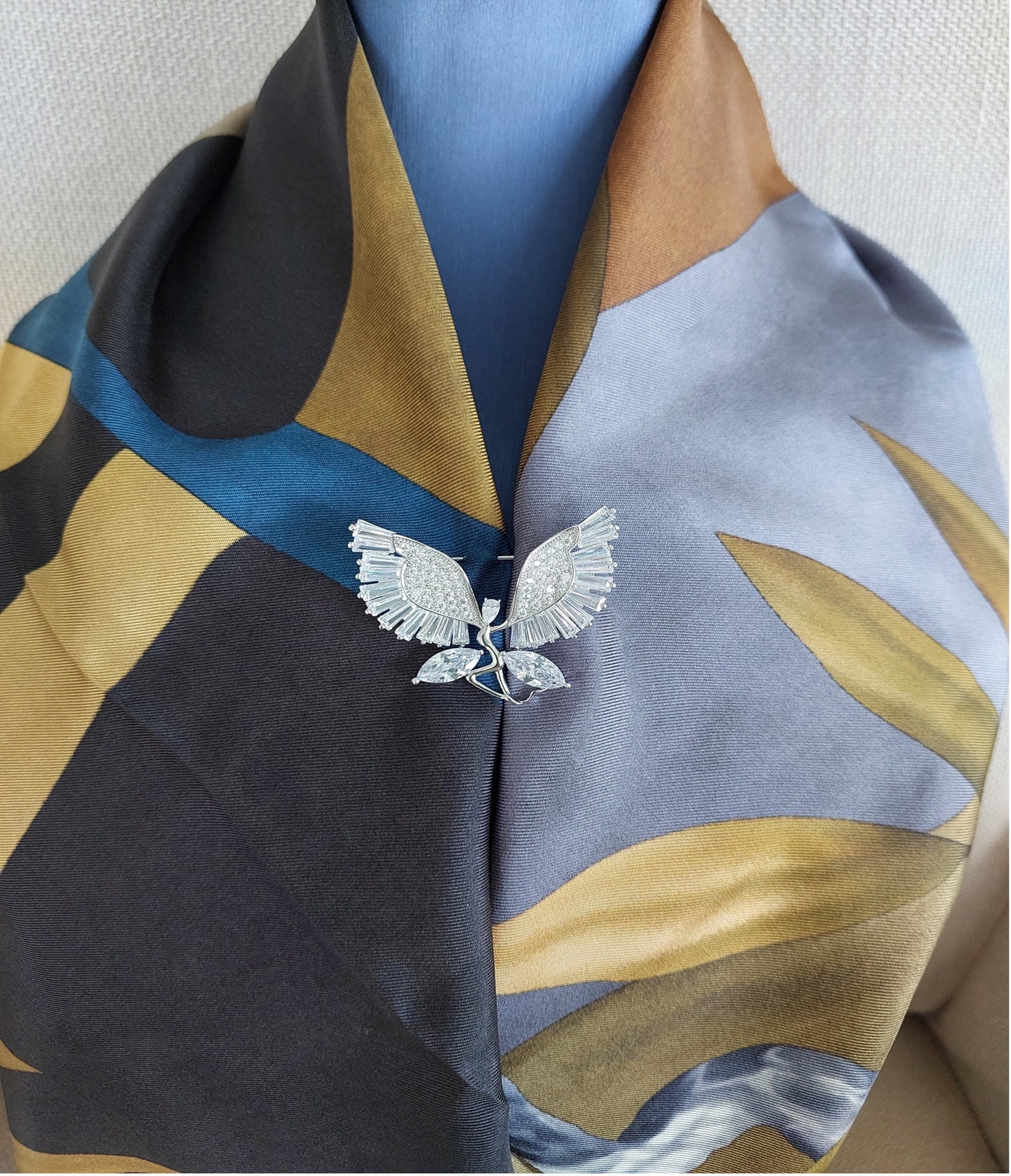 Great Gift 2PCS for Woman Silk Scarf and Zirconia Brooch Animal Print Brown Grey Colors Box Packaging