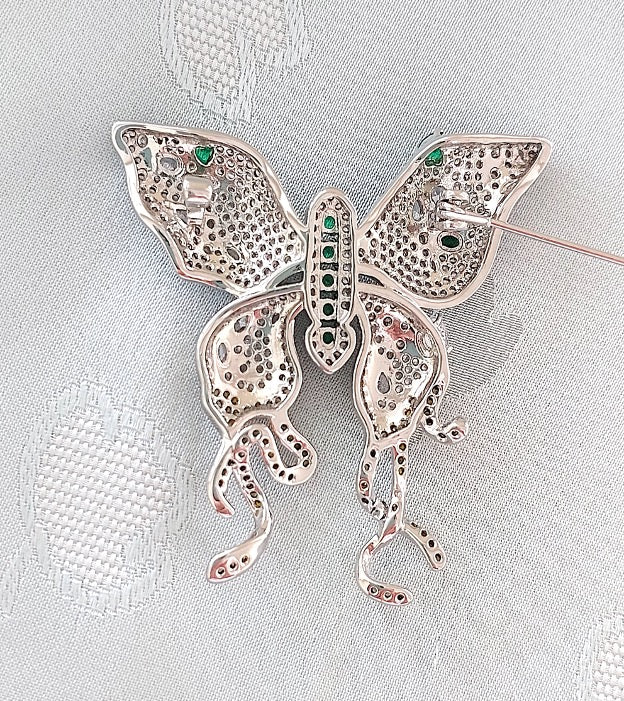 Great Gift 2PCS for Woman Silk Scarf and a Zirconia Butterfly Brooch Chain Print Black White Yellow Colors Box Packaging
