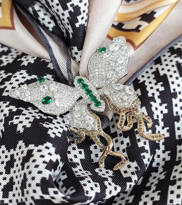 Great Gift 2PCS for Woman Silk Scarf and a Zirconia Butterfly Brooch Chain Print Black White Yellow Colors Box Packaging
