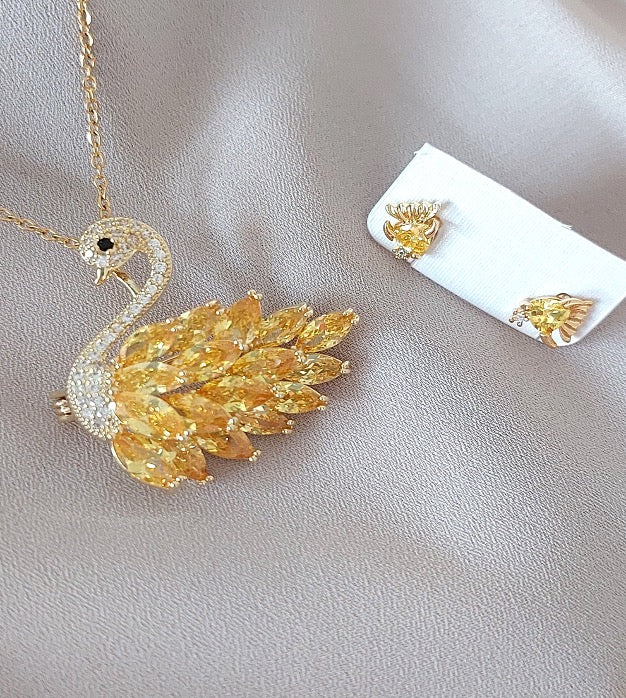 Great Gift Jewelry Set 4 pieces Bracelet Necklace Earrings Ring Bird Design Yellow Gold Colour Diamond Zircon Gift box