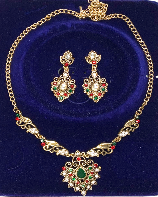 Jewelry Set Baroque Style Emerald Cabochon Gold Color Plated Necklace Earrings Flower Shape