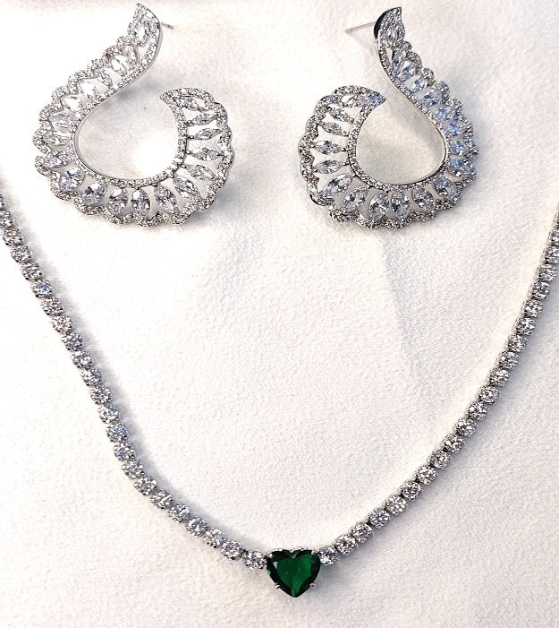 Jewelry Set 4 pieces Bracelet Necklace Earrings Ring Fashion Designer Style White Gold Color Diamond Emerald Zircon Great Gift