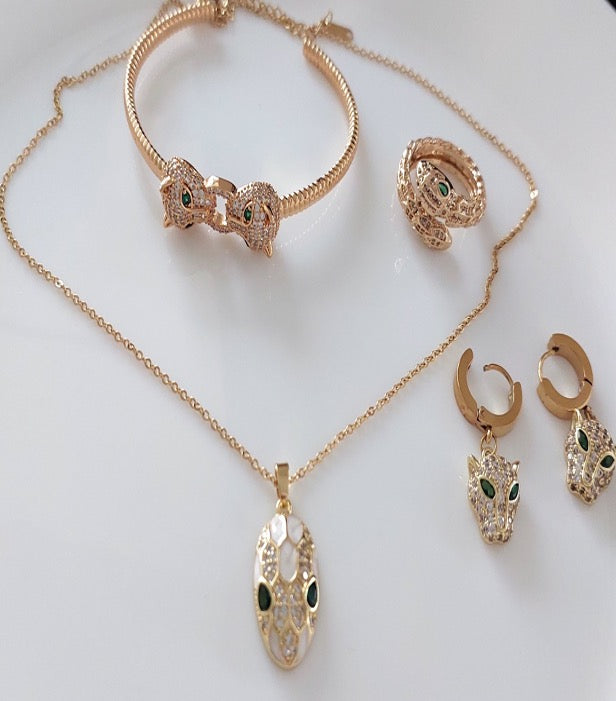 Jewelry Set 4 pieces Bracelet Necklace Earrings Ring Snake and Tiger Style Yellow Gold Color Diamond Zircon Great Gift box