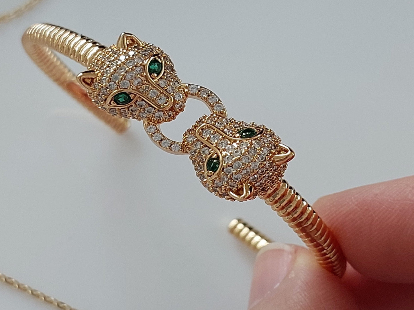 Jewelry Set 4 pieces Bracelet Necklace Earrings Ring Snake and Tiger Style Yellow Gold Color Diamond Zircon Great Gift box