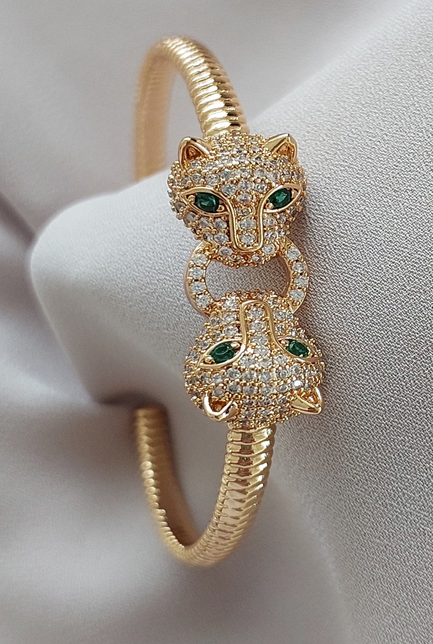 Jewelry Set 4 pieces Bracelet Necklace Earrings Ring Snake and Tiger Style Yellow Gold Color Diamond Zircon Great Gift box
