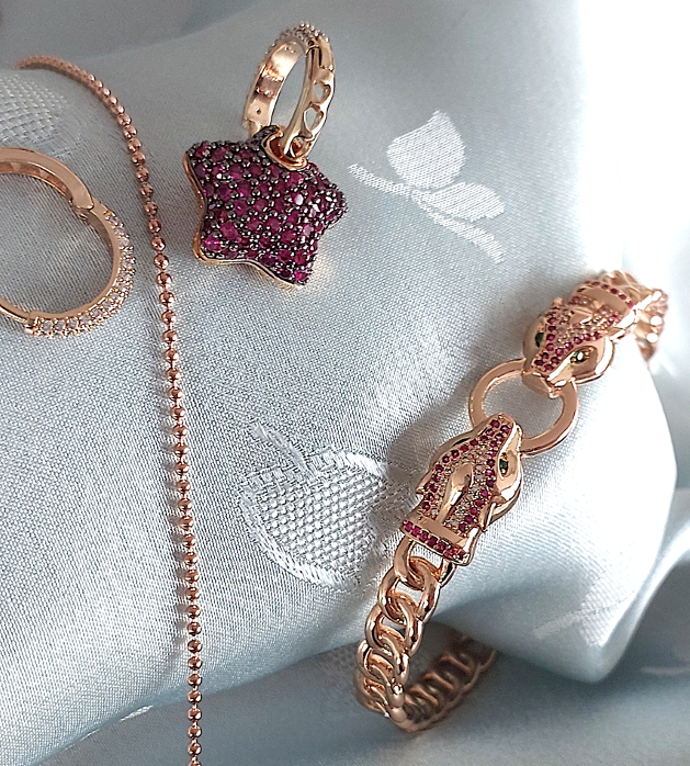 Great Gift Jewelry Set 4 pieces Bracelet Necklace Earrings Ring Star Snake Ruby Style Yellow Gold Colour Diamond Zircon Gift box