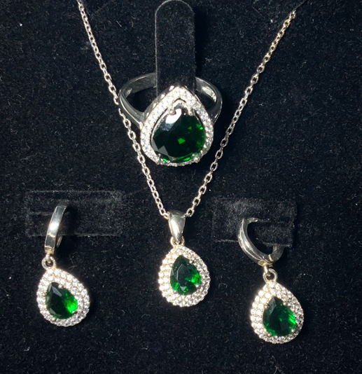Jewelry Set Emerald Pear Necklace Ring Earrings Silver S925 Green color Zircon