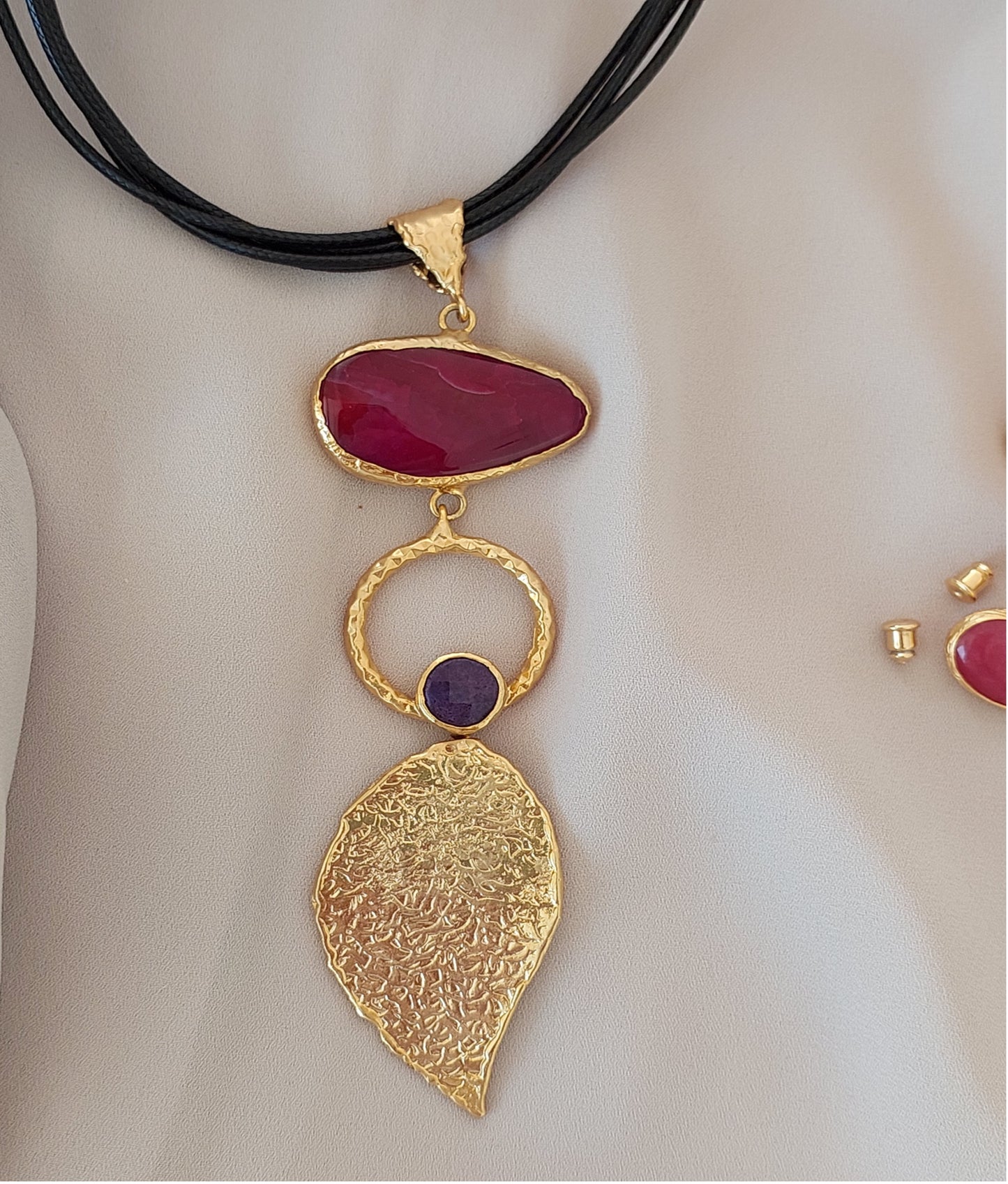 Jewelry Set Necklace Earrings Ring Bracelet Handmade Gemstones Red Agate Stones and Gold Pendant Great Gift for Woman 4 pieces