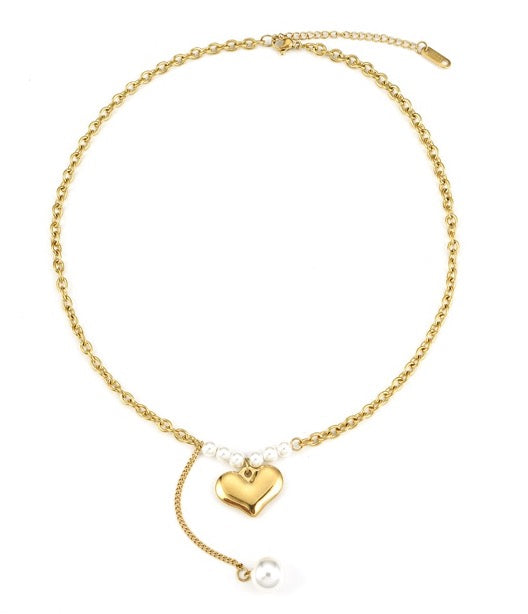Necklace Pendant Heart shape with Pearls Color Gold