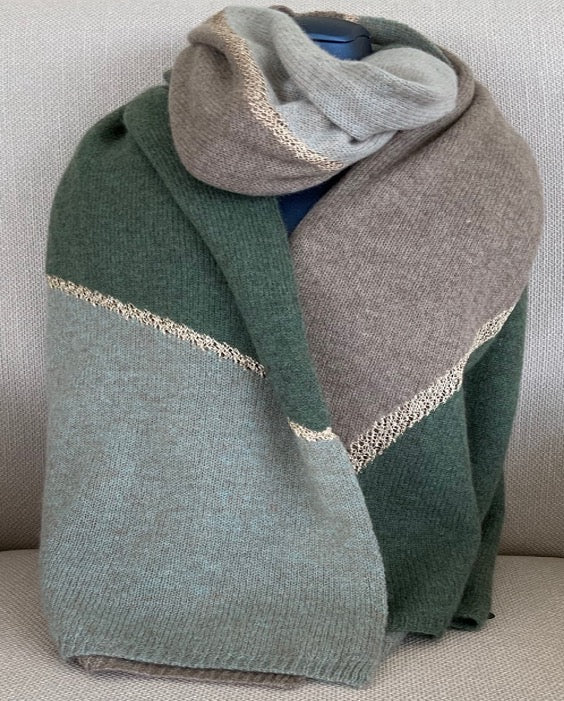 Shawl 100% Cashmere Naturel Shades of Green Colors with Golden trim Great Gift