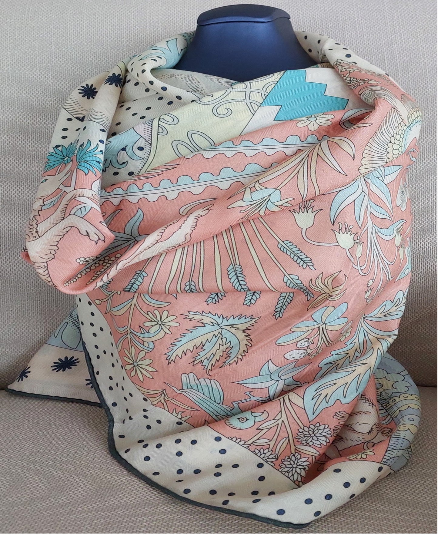 2 Woman Pre-Loved Shawl Vintage Hermès Pre-owned Used "Premier Chant " 140 Cashmere and Silk Green Pink Bois de Rose