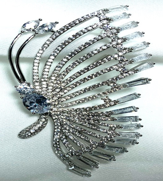 Broche Mariposa Color Oro Blanco Circonitas