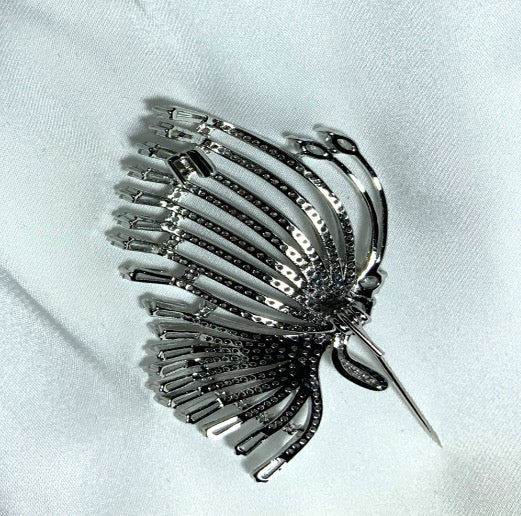 Broche Mariposa Color Oro Blanco Circonitas