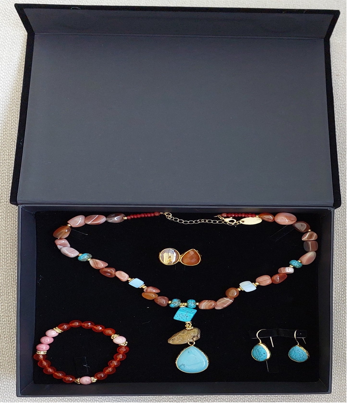 Conjunto de Joyas Collar Pendientes Anillo 3 Piezas Piedras Preciosas Hechas a Mano Rosa Rojo Jaspe Turquesa Gran Regalo para Mujer