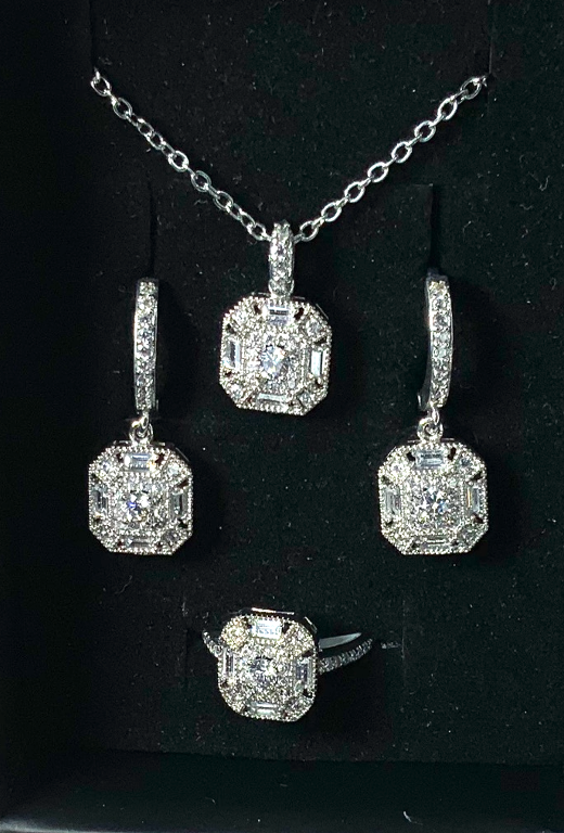 Conjunto de Joyas Circón Blanco Collar Anillo Pendientes