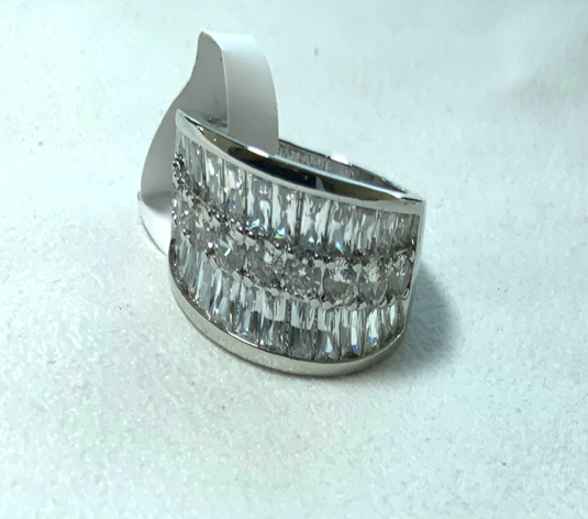 Ring baguette Design Gold Color Zirconia