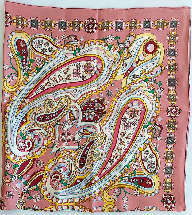 Geliebter Damenschal aus Seide Vintage "Palms Square" in Creme und Rot Burgunderfarben