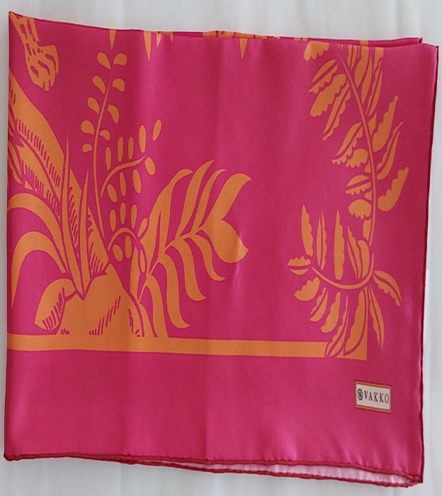 Geliebter Damenschal aus Seide Vintage "Palms Square" in Creme und Rot Burgunderfarben