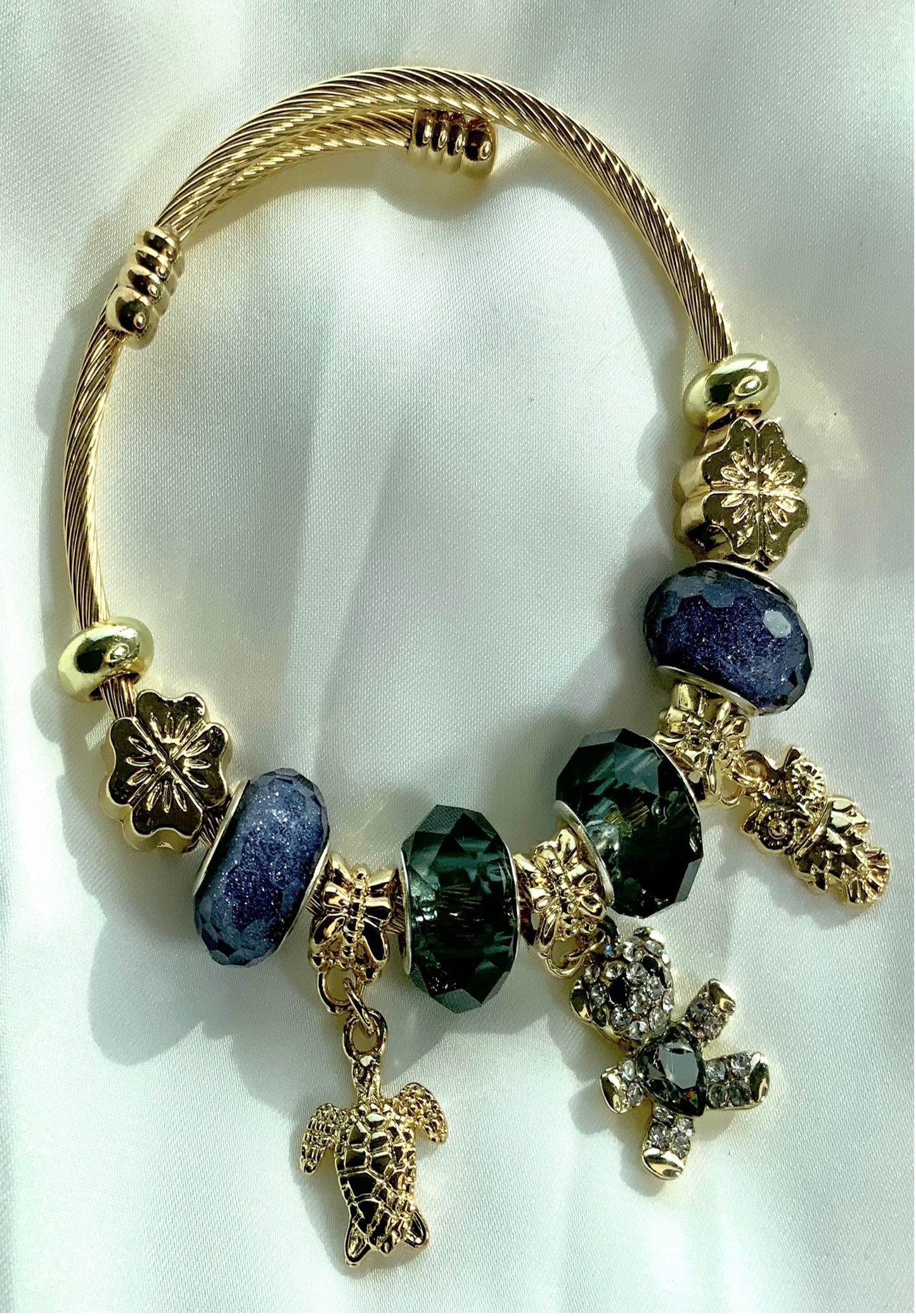 Pulsera con abalorio de mujer Color dorado Oso Tortuga Búho Cristal oscuro Zircon Brazalete ajustable