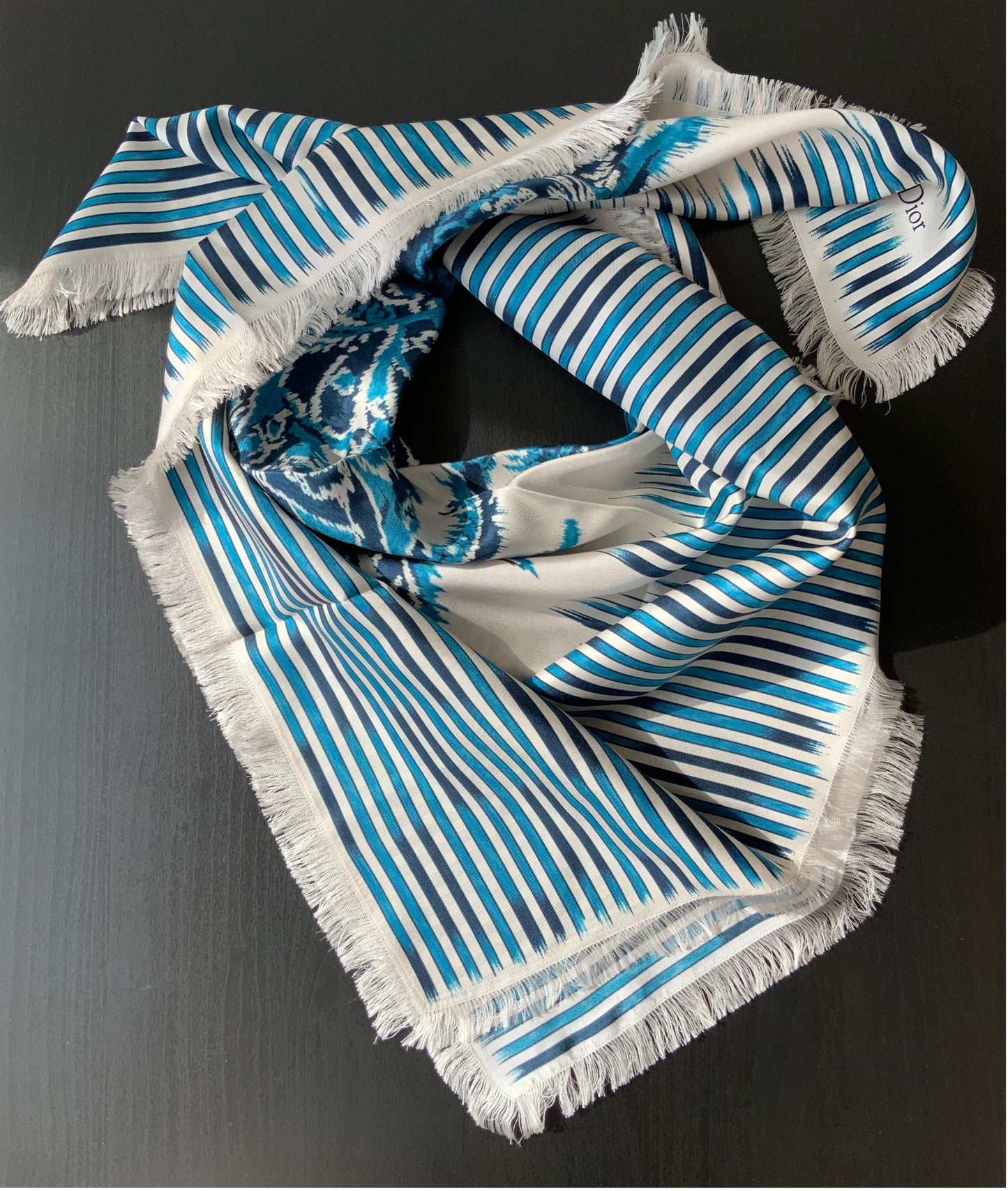 Pañuelo Mujer Pre-loved Seda Vintage Palmas Cuadrado en Colores Crema y Azul Marino